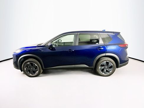Used 2024 Nissan Rogue SV AWD/4WD image 4