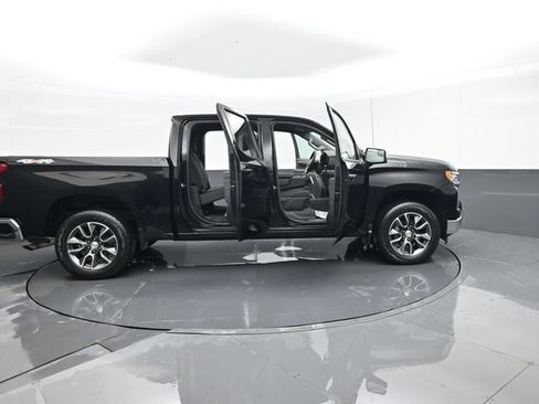Used 2023 Chevrolet Silverado 1500 LT AWD/4WD image 28
