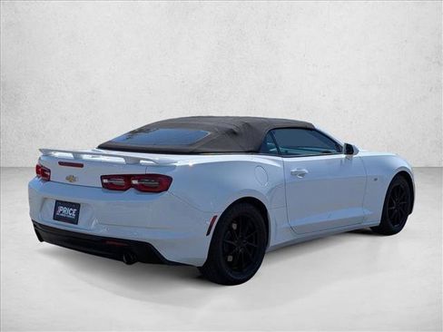 Used 2019 Chevrolet Camaro LT RWD image 5