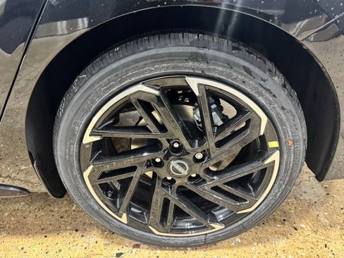 New 2026 Nissan Sentra SR w/ SR Premium Package image 31