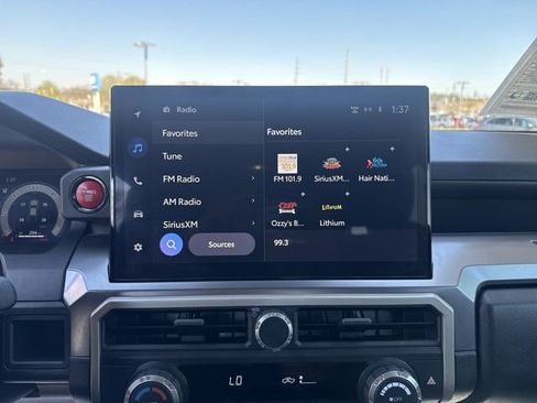 Used 2024 Toyota Tacoma TRD Sport image 17