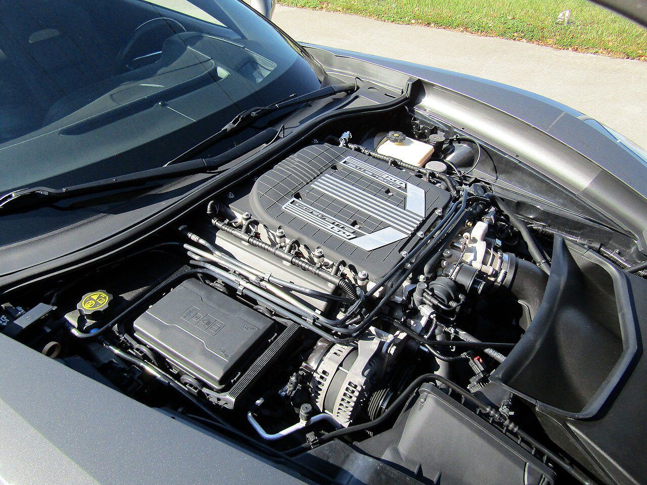 Used 2016 Chevrolet Corvette Z06 w/ 3LZ Preferred Equipment Group RWD image 21