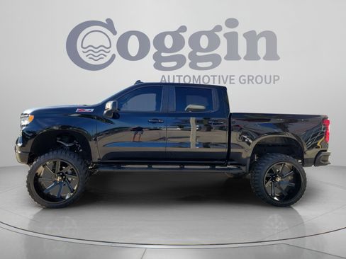 Used 2022 Chevrolet Silverado 1500 RST w/ RST All Star Premium Package AWD/4WD image 2