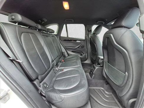Used 2018 BMW X1 sDrive28i FWD image 19