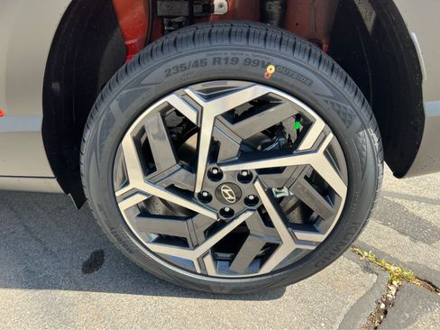 New 2026 Hyundai Kona SEL Premium AWD/4WD image 14