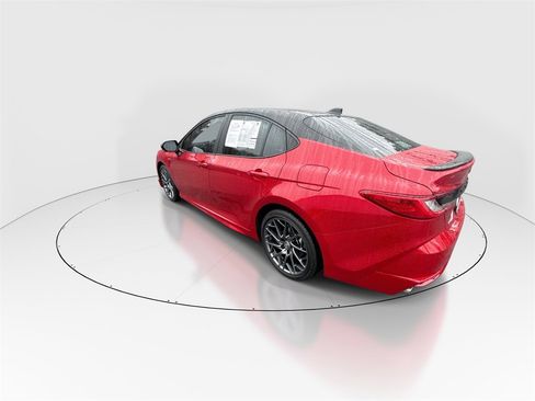 Used 2025 Toyota Camry XSE image 6