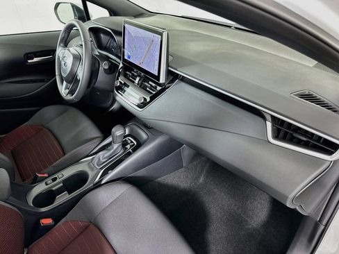 Used 2026 Toyota Corolla SE w/ SE Package FWD image 27
