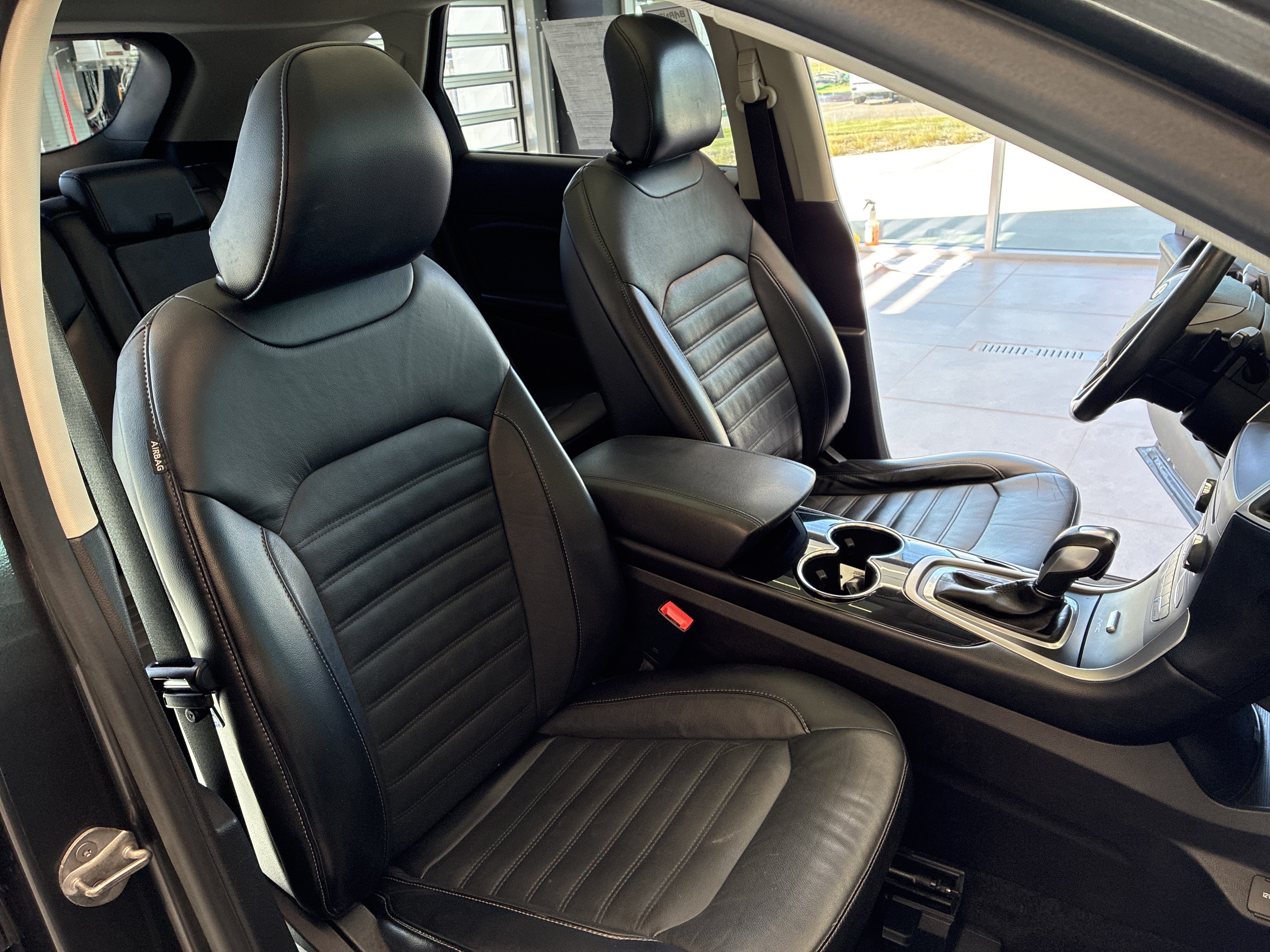 Used 2015 Ford Edge SEL w/ Equipment Group 201A AWD/4WD image 16