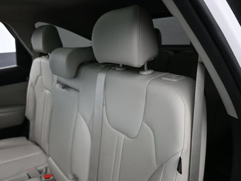 Used 2024 Kia Sorento S w/ Panoramic Sunroof Package FWD image 36