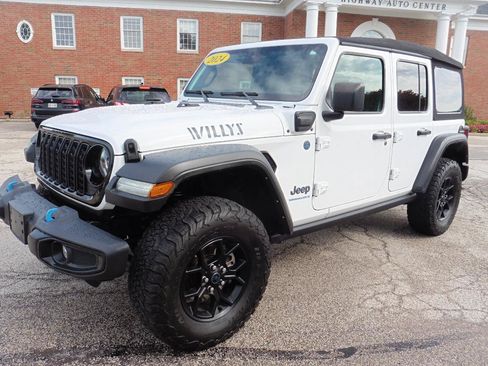 Used 2024 Jeep Wrangler Unlimited AWD/4WD image 21