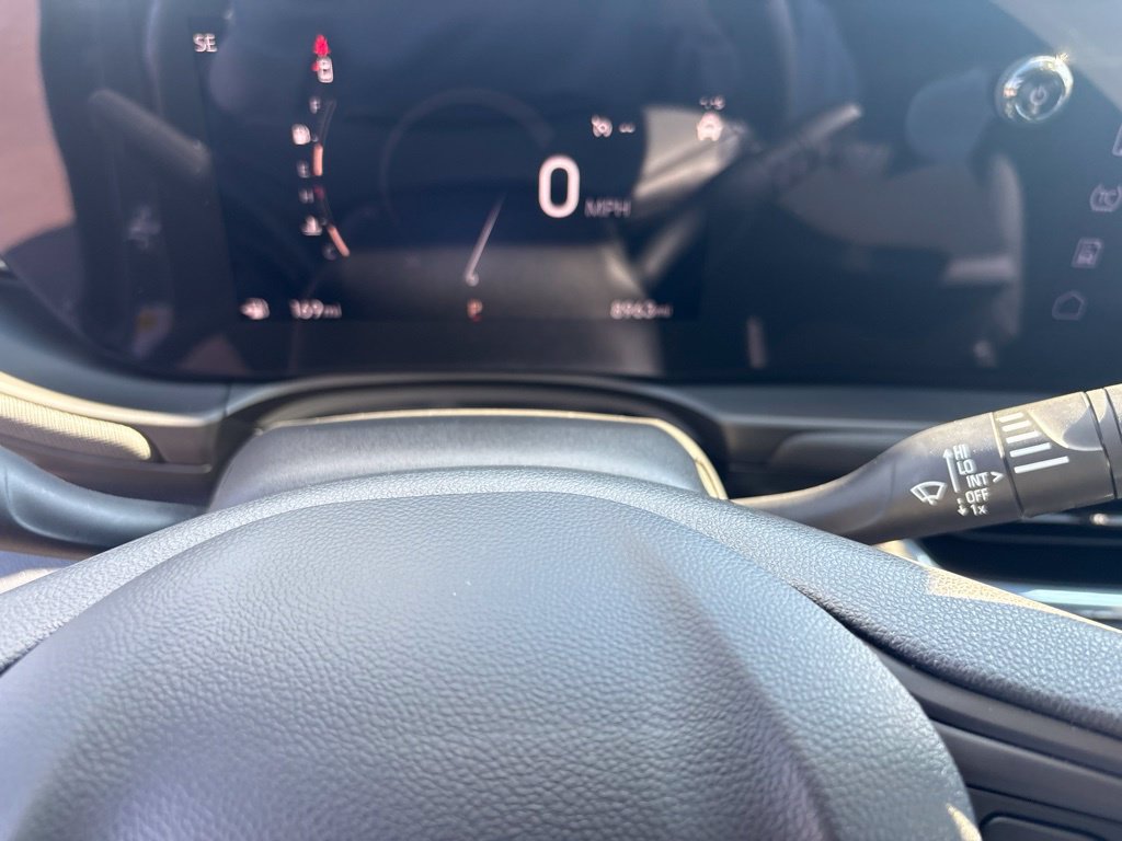 Used 2025 Buick Envista Preferred FWD image 23