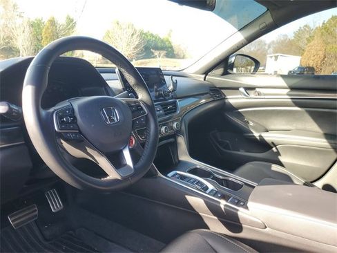 Certified 2022 Honda Accord Sport image 11
