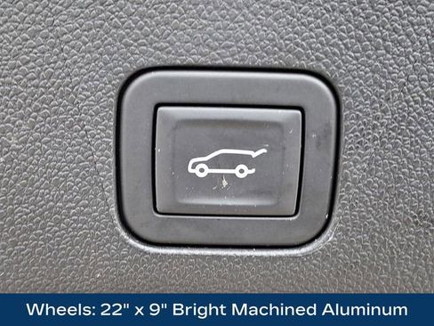 Used 2025 Chevrolet Tahoe High Country image 34