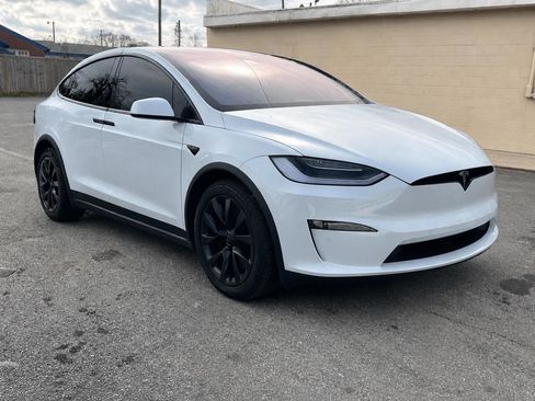 Used 2022 Tesla Model X Plaid AWD/4WD image 2