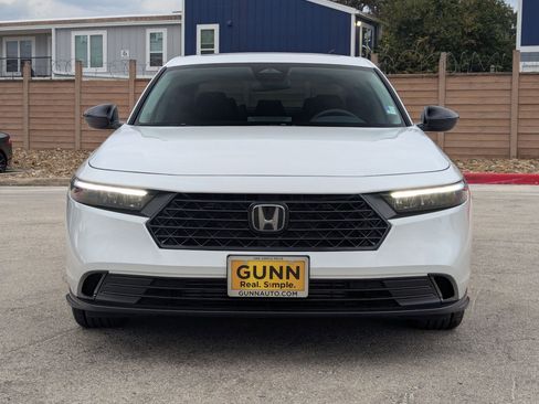 Used 2025 Honda Accord SE image 9