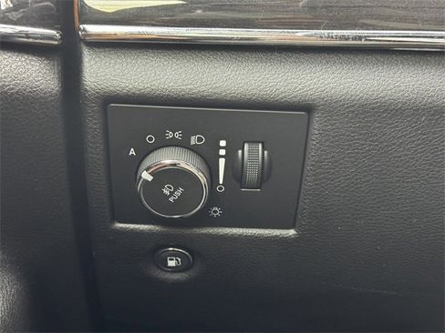 Certified 2020 Jeep Grand Cherokee Overland image 24