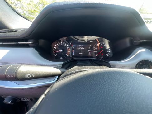 Used 2025 Jeep Compass Limited AWD/4WD image 3