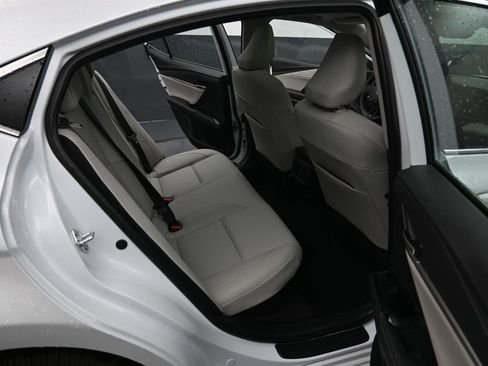 Used 2025 Toyota Camry XLE w/ Premium Package image 34