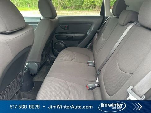 Used 2013 Kia Soul FWD image 17