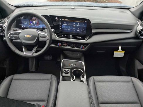 New 2026 Chevrolet Equinox LT w/ Convenience Package II image 15