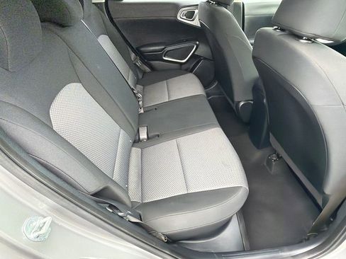 Used 2023 Kia Soul LX w/ LX Technology Package FWD image 15