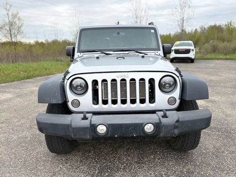 Used 2014 Jeep Wrangler Sport w/ Quick Order Package 24S AWD/4WD image 11