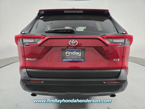 Used 2024 Toyota RAV4 XLE FWD image 5