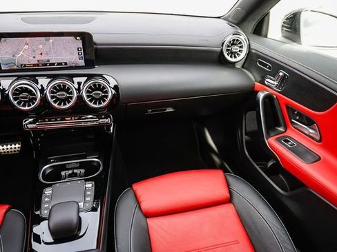 Used 2023 Mercedes-Benz CLA 250 4MATIC image 15