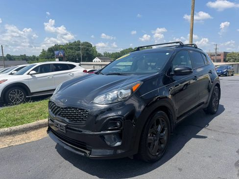 Used 2021 Kia Sportage S FWD image 3