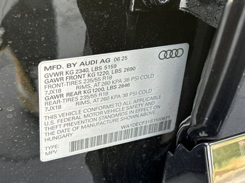 New 2025 Audi Q3 2.0T Premium image 24