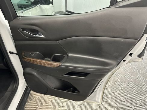 Used 2020 GMC Acadia Denali w/ Technology Package image 18