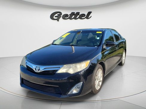 Used 2012 Toyota Camry XLE w/ Convenience Pkg image 2