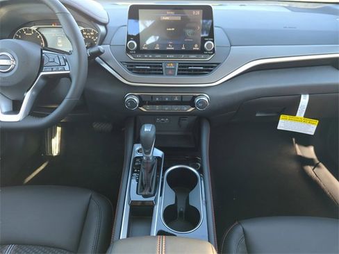 New 2025 Nissan Altima 2.5 SR image 22