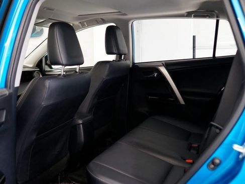 Used 2018 Toyota RAV4 Limited image 22