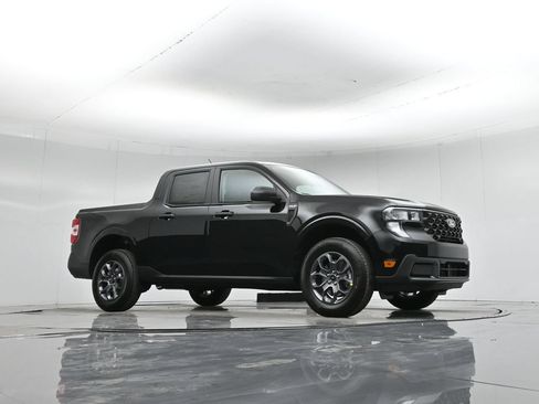 New 2026 Ford Maverick XLT FWD image 3