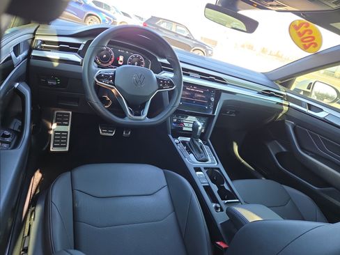 Used 2022 Volkswagen Arteon SE image 8