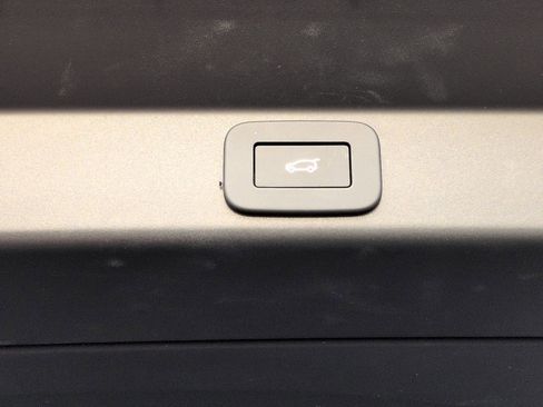 New 2026 Land Rover Range Rover Sport Dynamic SE image 24