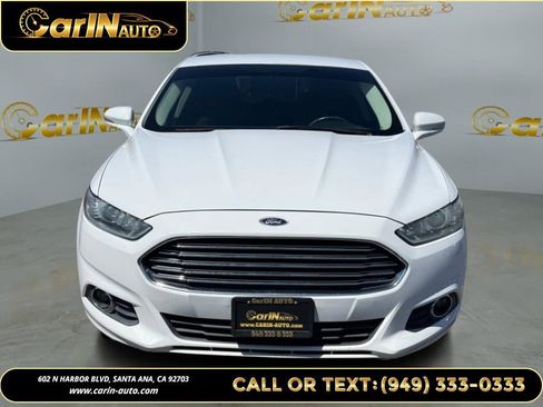 Used 2013 Ford Fusion SE image 2