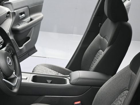 New 2026 Nissan Kicks SV w/ Cold Weather Package AWD/4WD image 16