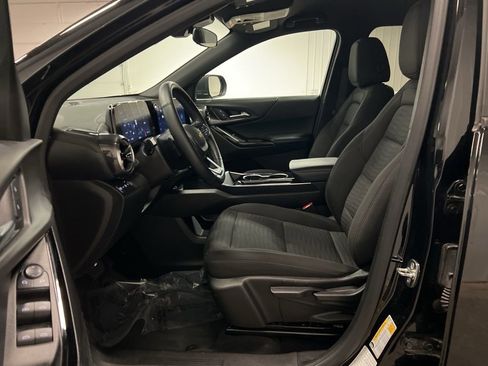 Certified 2025 Chevrolet Equinox LT image 9