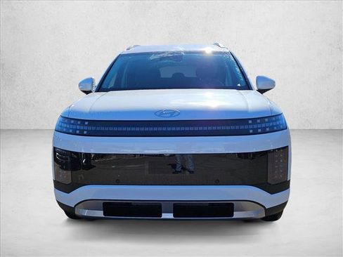 New 2026 Hyundai Ioniq 9 SE image 6