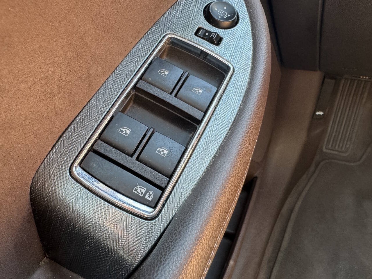Used 2014 Chevrolet Impala LT w/ Premium Seating Package FWD image 22