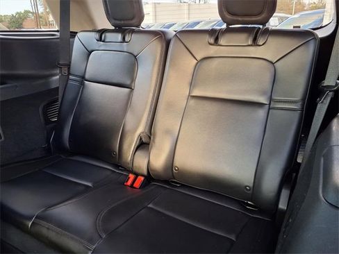 Certified 2022 Lincoln Aviator 2WD w/ Premium Package image 12