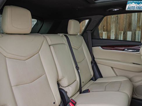 Used 2017 Cadillac XT5 Luxury AWD/4WD image 22