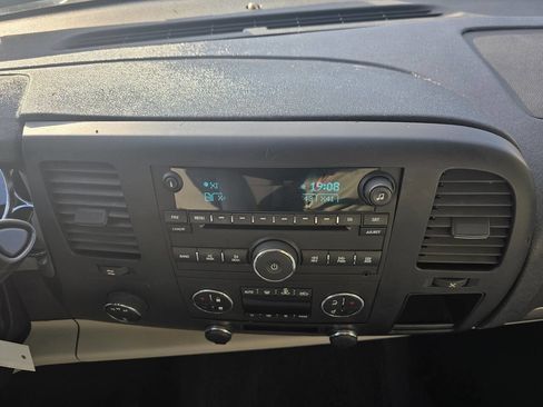 Used 2008 Chevrolet Silverado 2500 LT w/ 1LT Convenience Package image 27