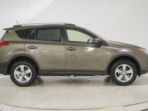 Used 2014 Toyota RAV4 XLE AWD/4WD image 12