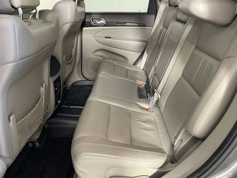 Used 2013 Jeep Grand Cherokee Altitude AWD/4WD image 12