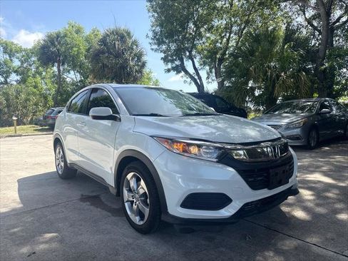 Used 2019 Honda HR-V LX image 4