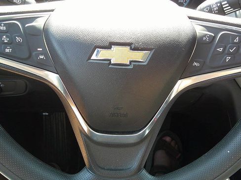 Used 2020 Chevrolet Equinox LS w/ LPO, Floor Liner Package FWD image 24