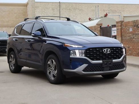 Used 2023 Hyundai Santa Fe SEL FWD image 2